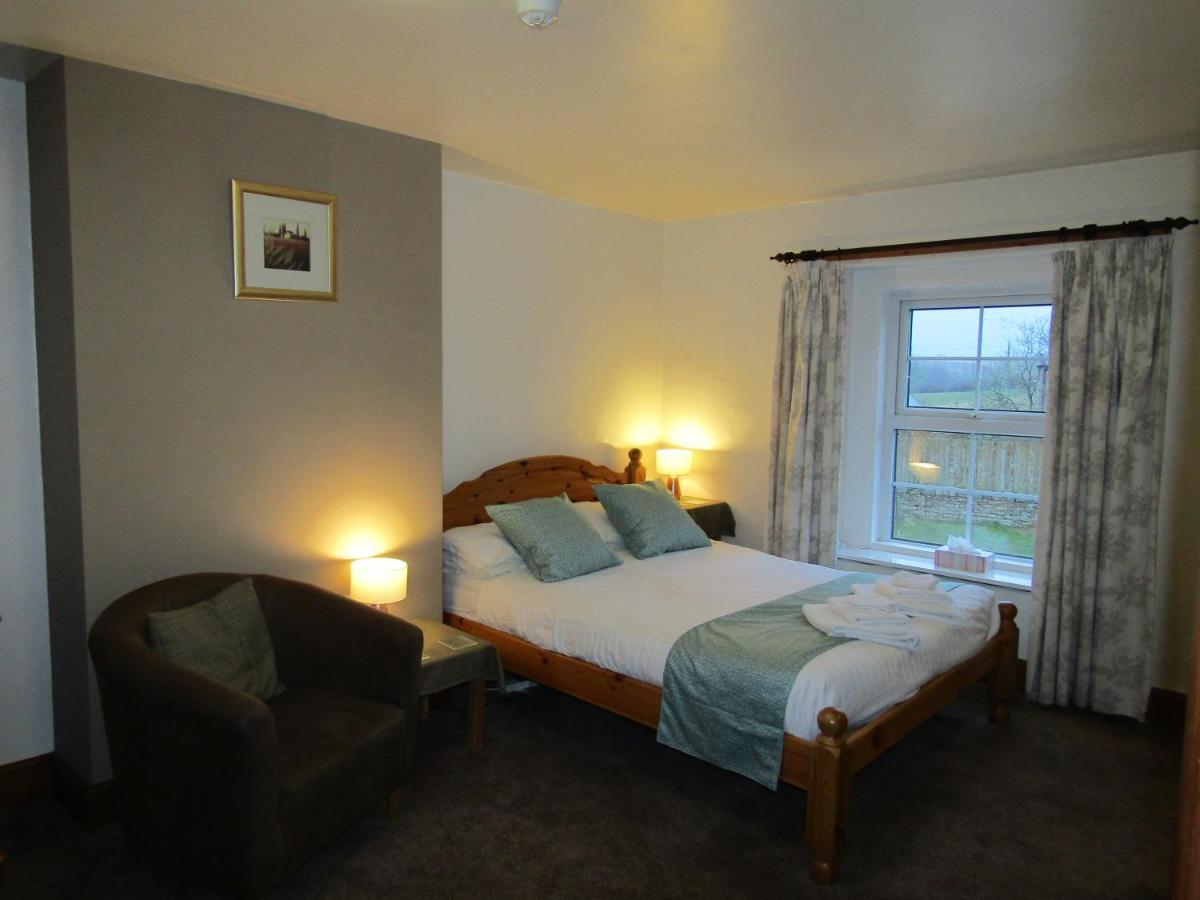 The Belted Will Inn Farlam Екстер'єр фото